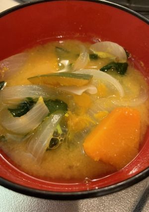 ほくほく＊かぼちゃと玉ねぎの味噌汁-レシピのメイン写真