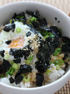 味付け海苔で温玉丼-レシピのメイン写真