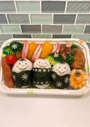 簡単おにぎりデコ弁-レシピのメイン写真