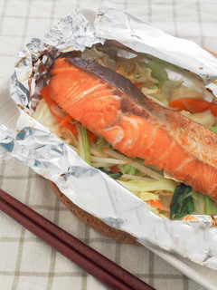 旨みあふれる!鮭のみそ漬けホイル焼き-レシピのメイン写真