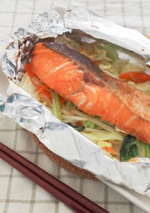 旨みあふれる！鮭のみそ漬けホイル焼き-レシピのメイン写真