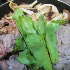 รูปของ 愛があふれる簡単キノコすき焼き