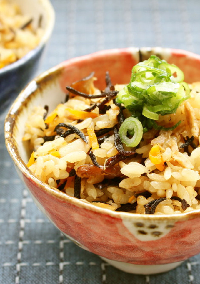 ひじきと干椎茸の炊き込みご飯-レシピのメイン写真