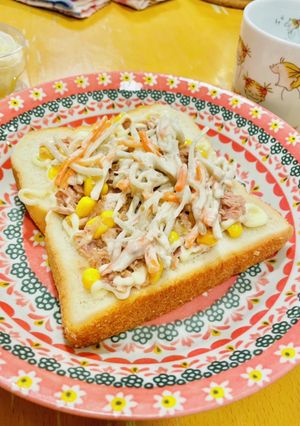 ごぼうサラダリメイク！ツナマヨコーンパン-レシピのメイン写真