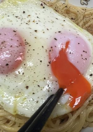 目玉焼きのパスタ（貧乏人のパスタ）-レシピのメイン写真