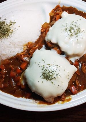 絶品☆ハンバーグチーズカレー-レシピのメイン写真