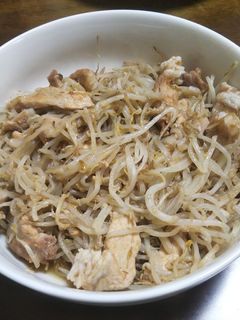 モヤシと味付け肉の炒め-レシピのメイン写真