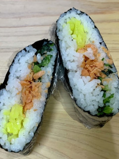 たくあんと野沢菜のおにぎらず-レシピのメイン写真