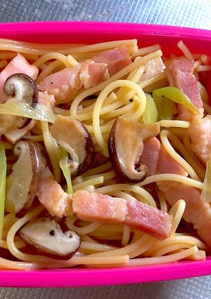 ベーコン長ネギきのこ☆バター醤油パスタ☆-レシピのメイン写真