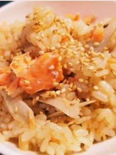 鮭とゴボウの炊き込みご飯-レシピのメイン写真