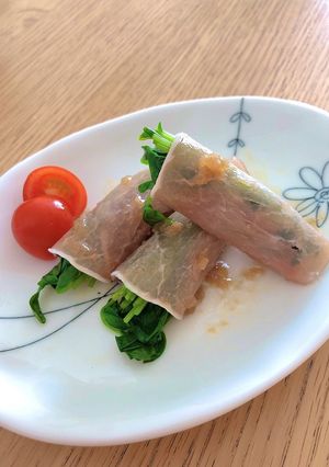簡単オードブル♪ 豆苗の生ハム巻き-レシピのメイン写真