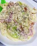簡単ベーコンレタスの生クリームパスタ