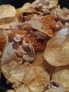ポテトチップ肉炒め-レシピのメイン写真