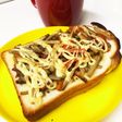 昨日のおかず乗っけトースト