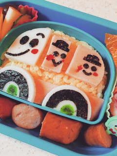 年少さん♪キャラ弁 幼稚園バス-レシピのメイン写真