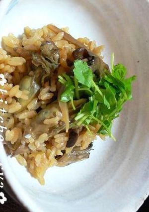♪牡蠣ごはん♪牡蠣の旨味たっぷり♥-レシピのメイン写真