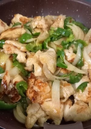 鶏胸肉とピーマンと玉ねぎの味噌焼き-レシピのメイン写真