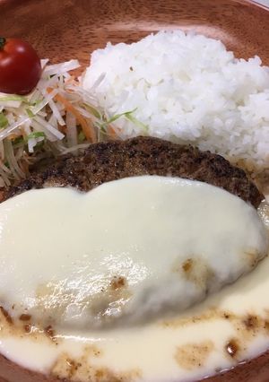 びっくりドンキー風フォンデュチーズバーグ-レシピのメイン写真