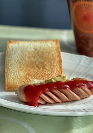 簡単★ソーセージとパン-レシピのメイン写真