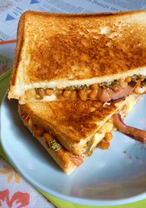 納豆いか塩辛のホットサンド-レシピのメイン写真