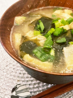 たけのことお揚げとわかめのごまみそ汁-レシピのメイン写真