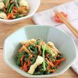 レンジで簡単和総菜◎春菊と人参のごま和え