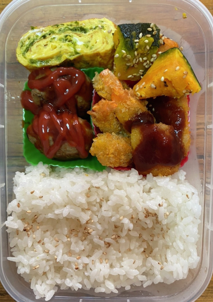 毎日のお弁当。アーサー卵焼き、ハンバーグ-レシピのメイン写真