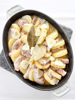 蒸し焼き簡単【豚とじゃがいものバター蒸し-レシピのメイン写真