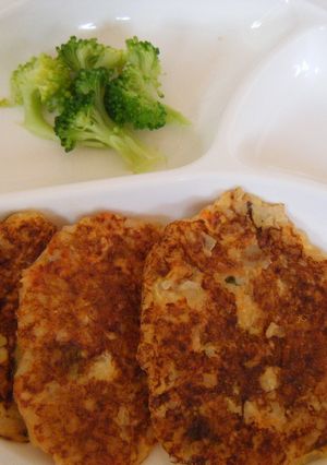 ☆離乳食後期に☆ごはんと野菜でお焼き-レシピのメイン写真