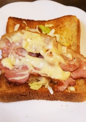 マヨベーコンorコンビーフトースト-レシピのメイン写真