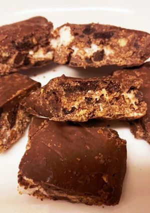 簡単ブラックサンダー風☆ザクザクチョコ-レシピのメイン写真
