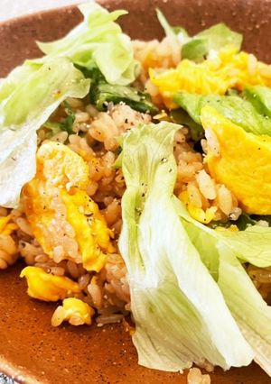 ふんわり卵とレタスのチャーハン-レシピのメイン写真