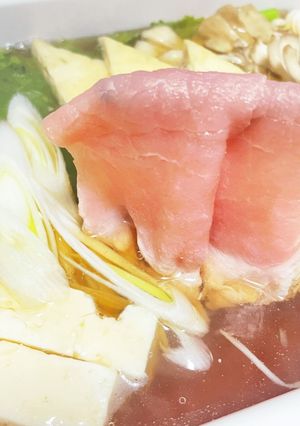 簡単レタス豚しゃぶ鍋　鍋タレ不要！-レシピのメイン写真