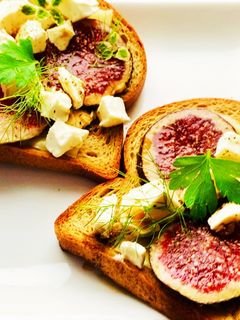 無花果のダブルチーズトースト♪-レシピのメイン写真
