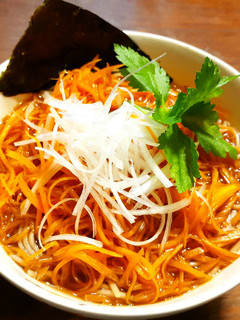 温かい蕎麦 「人参蕎麦」 発酵玉葱-レシピのメイン写真