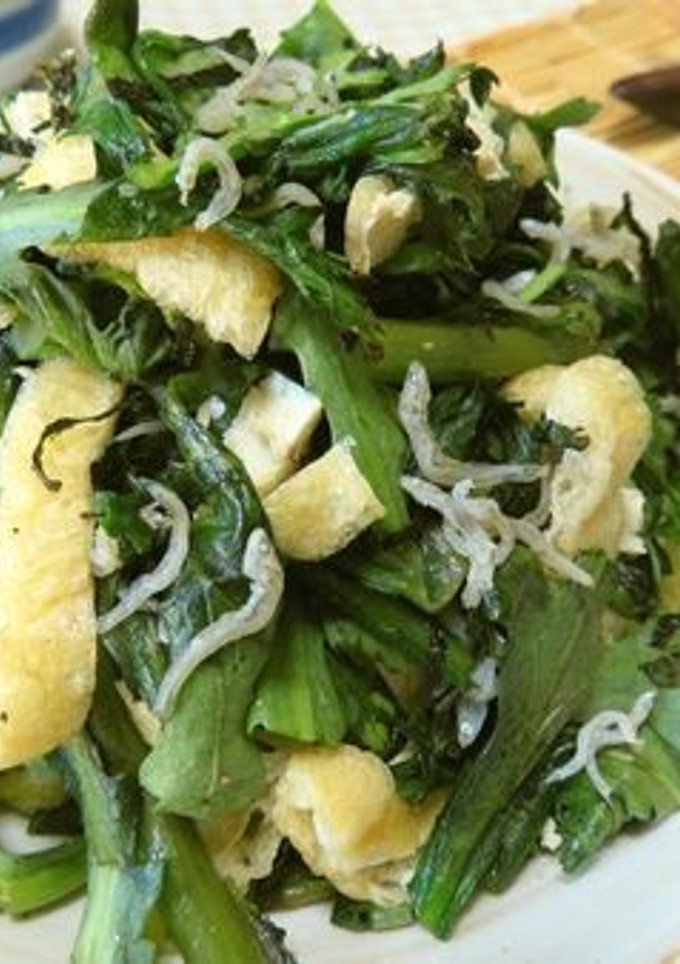 半分火を通す♪春菊揚げじゃこのごま油炒め-レシピのメイン写真