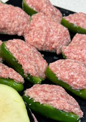 卵なしでもしっとり♪ 我が家のピーマンの肉詰め-レシピのメイン写真