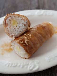 肉巻きチーズのスティックおにぎり-レシピのメイン写真