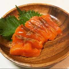 รูปของ サーモンでも昆布締め