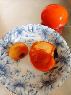 柿の食べ方(スプーンですくって)-レシピのメイン写真