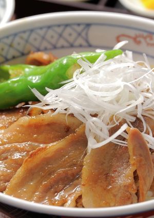 【お好みソース】がっつりソース豚丼-レシピのメイン写真