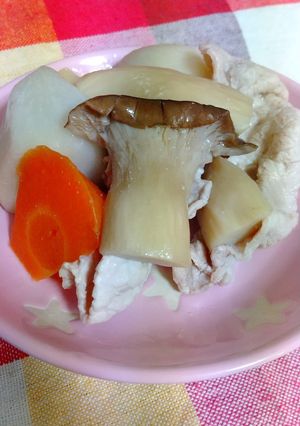 豚肉・にんじん・エリンギ・里芋の煮物-レシピのメイン写真