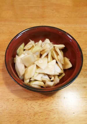 大根の皮の簡単めんつゆ漬け物♪-レシピのメイン写真