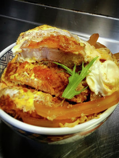 厚切り豚ロースでカツ丼❨(@≧↺≦@)❩-レシピのメイン写真