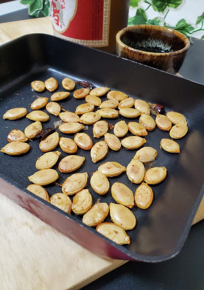 要らないおつまみ南瓜の種ペペロンチーノ風-レシピのメイン写真