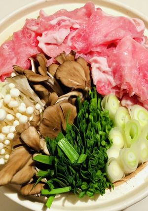 豚にら塩こうじ鍋-レシピのメイン写真