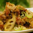 蓮根と豚バラ肉の和風な炒めもの