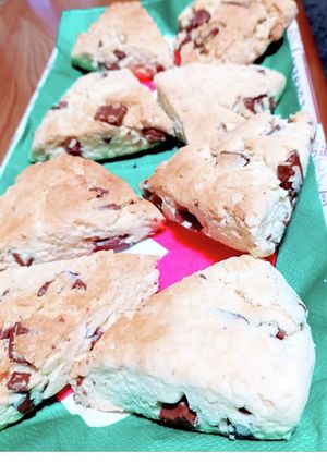 サクッとしっとりチョコチャンクスコーン-レシピのメイン写真