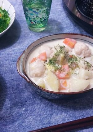 電気圧力鍋で◎無水白菜の鶏団子シチュー-レシピのメイン写真