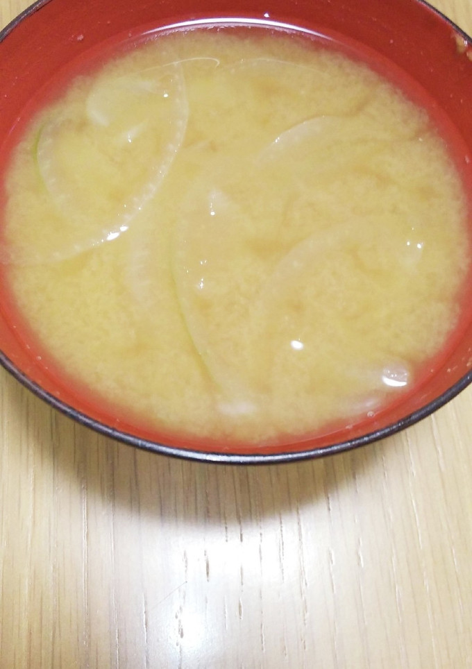 玉ネギのみそ汁-レシピのメイン写真